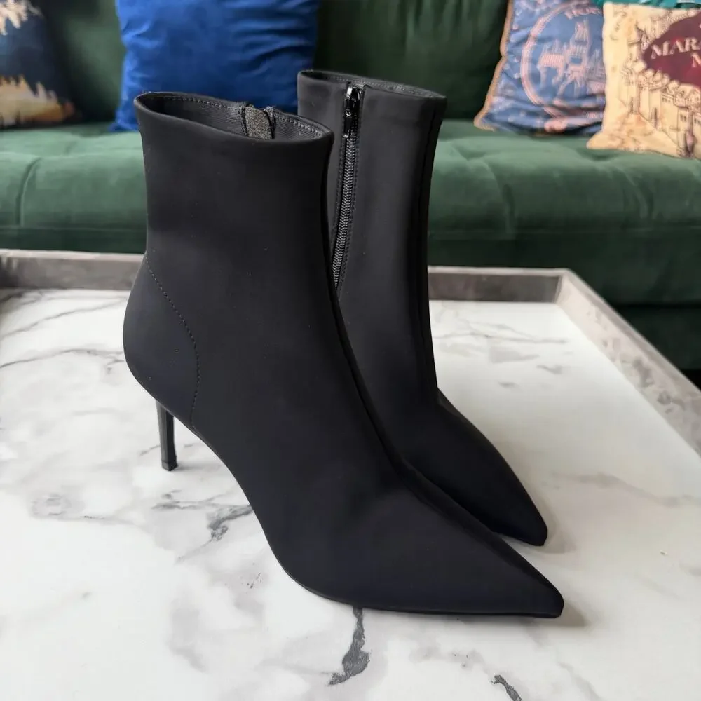 Jeffrey Campbell Nixie Black Neoprene Booties Size 8